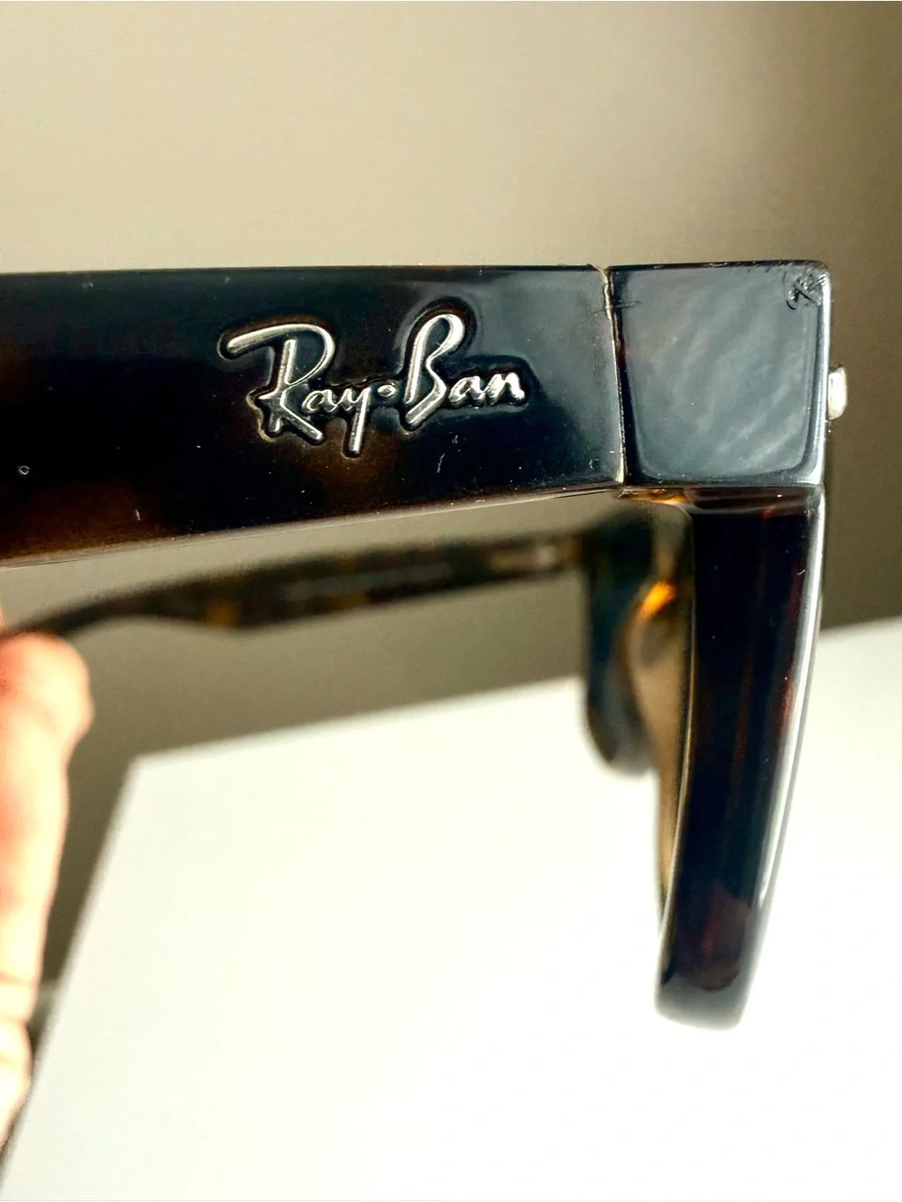 Ray-Ban New Wayfarer RB2132 Brown Tortoise 55mm